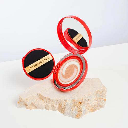 YU.R Кушон-пудра 21 тон - Moist layer cushion, 25г — изображение 4