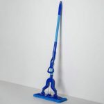 Швабра с отжимом Доляна, насадка микрофибра 35x12 см, телескопическая ручка 102-130 см, цвет синий